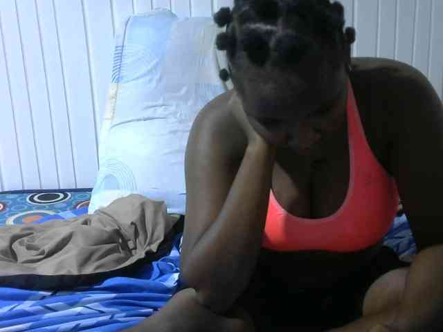 Sexyebony004 webcam