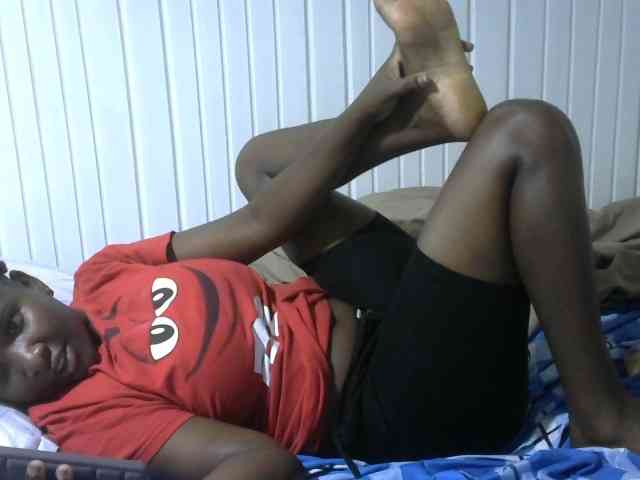 Sexyebony004 webcam