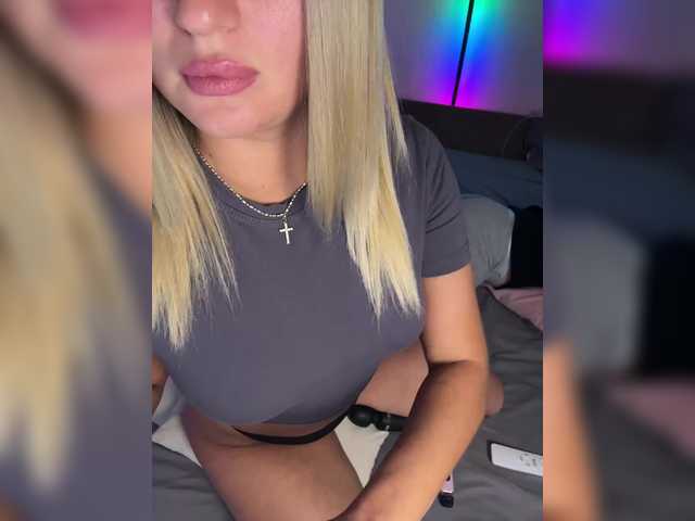 Gratis Live Sexcam mit Karina_Love Karina_Love