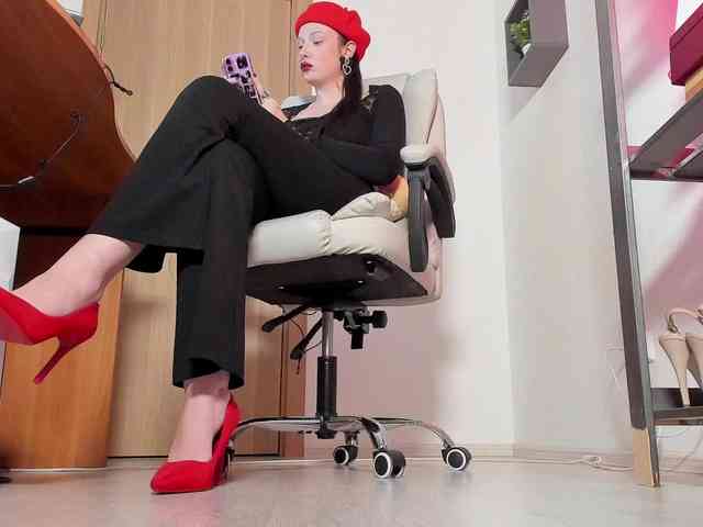 mistressvictoria webcam