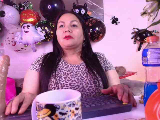 EllenaBoobs webcam