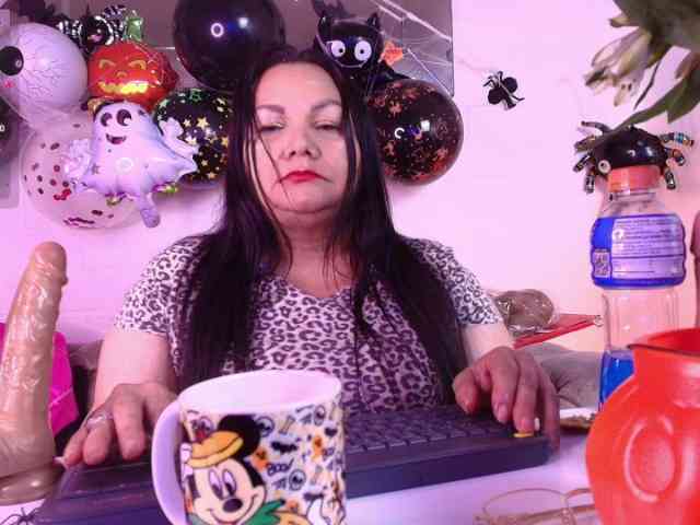 EllenaBoobs webcam