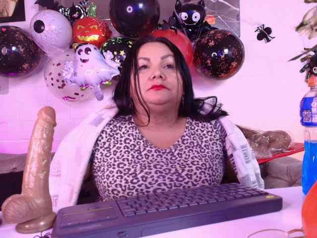 EllenaBoobs webcam