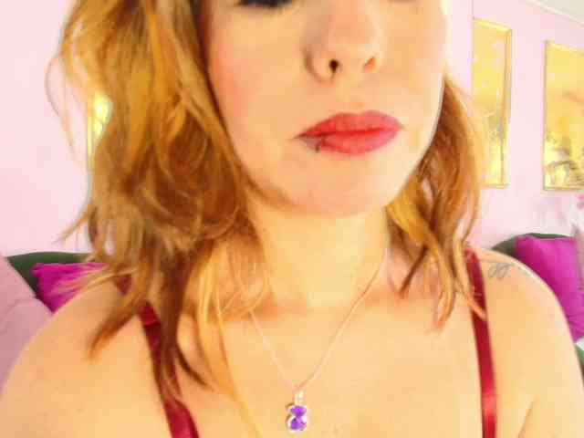 SCARLETTE04 webcam