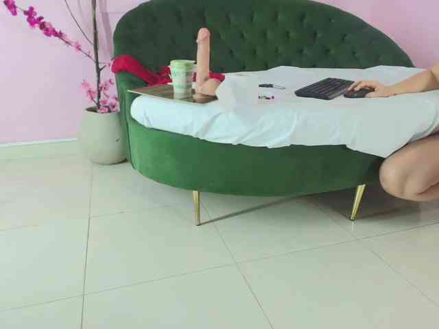 SCARLETTE04 webcam
