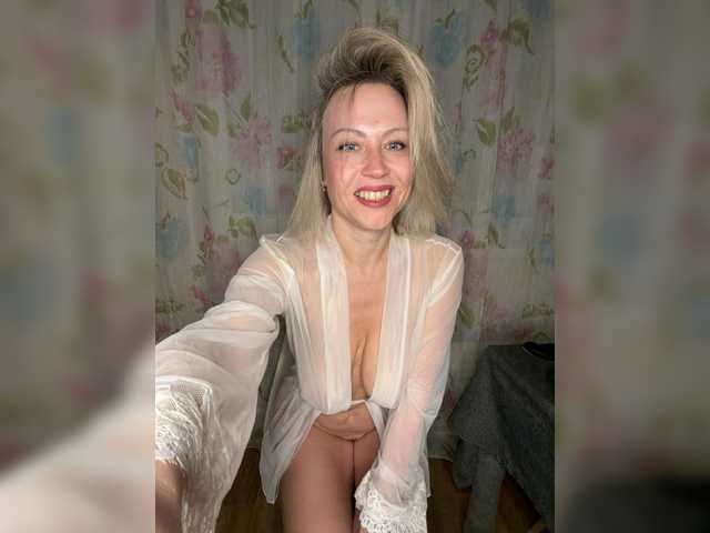 Gratis Live Sexcam mit Milfa_hot Milfa_hot