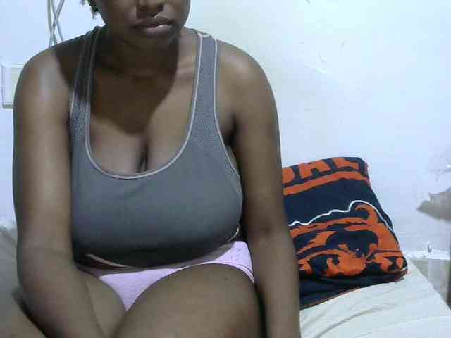 Sexypretty01 webcam