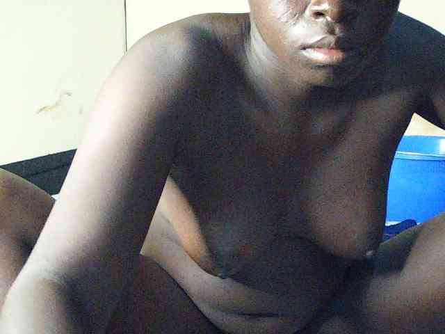 DivineAssGoddess webcam