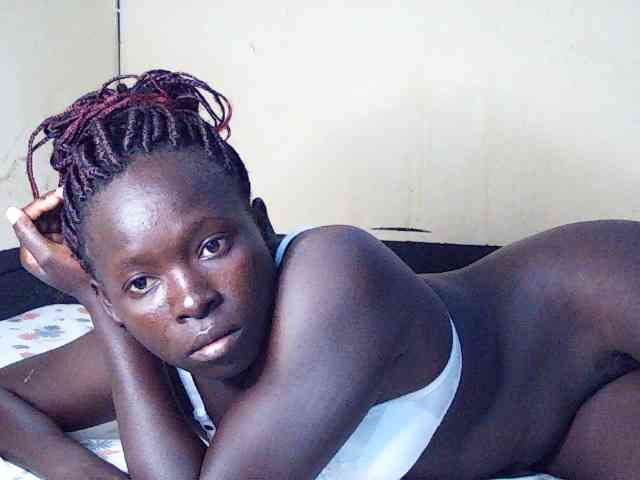 DivineAssGoddess webcam