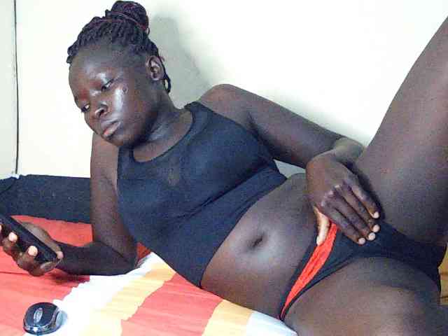 DivineAssGoddess webcam