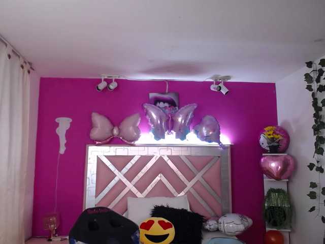Naiiara01 webcam
