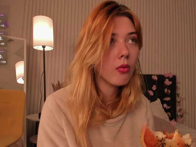 Vanessa-Walters webcam