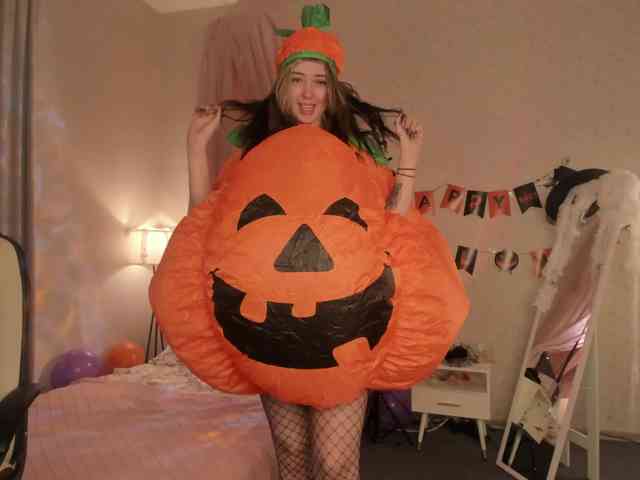 Vanessa-Walters webcam