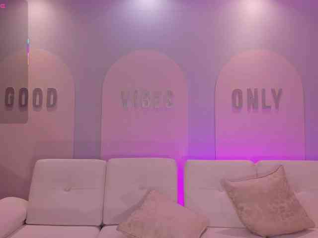 CandaseRussell webcam