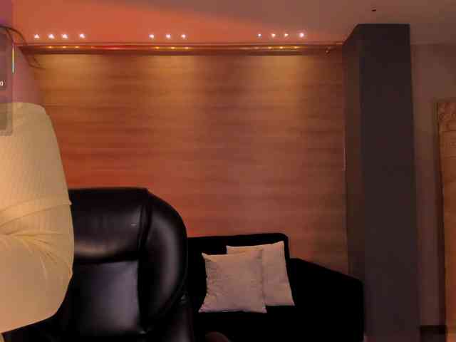 CandaseRussell webcam