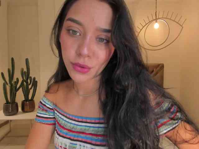AmaliaCruss webcam