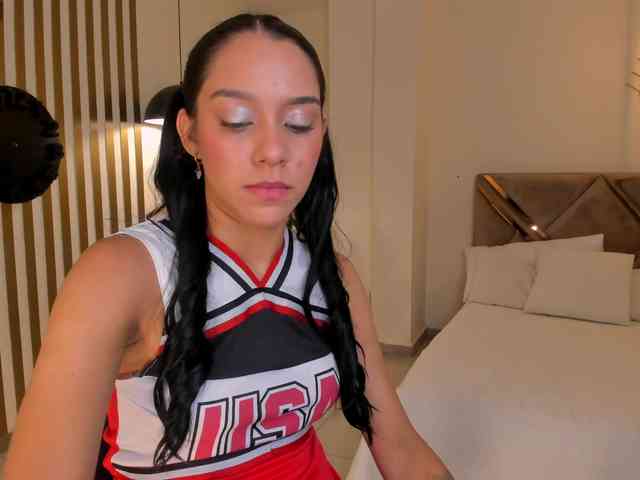 AmaliaCruss webcam