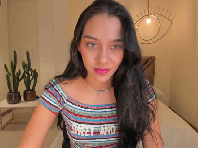 AmaliaCruss webcam