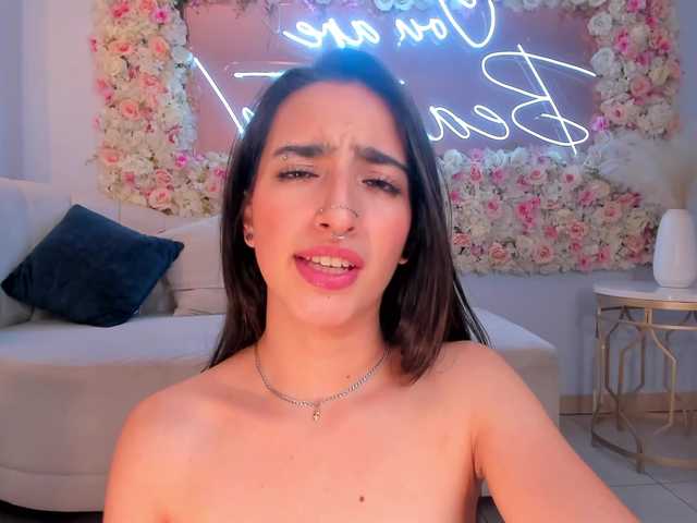 LarisaSmirnov webcam