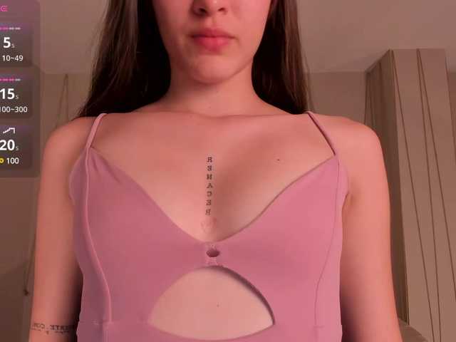 MaiaCollins1 webcam