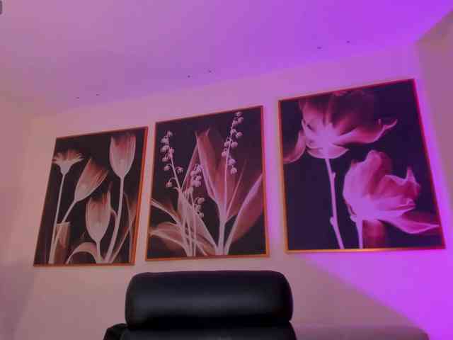 MaiaCollins1 webcam