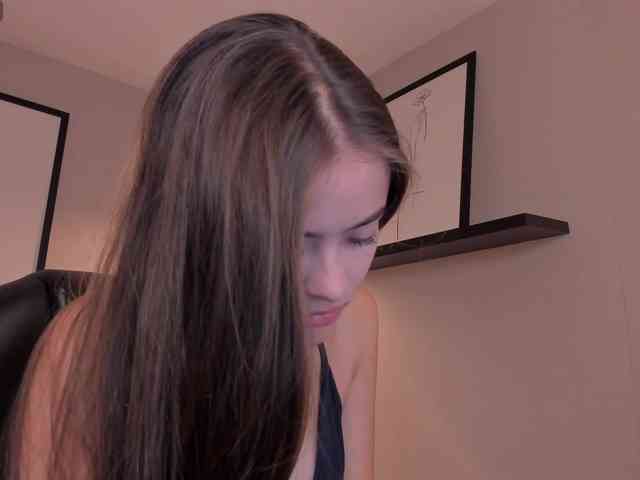 MaiaCollins1 webcam