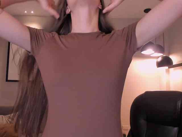 MaiaCollins1 webcam