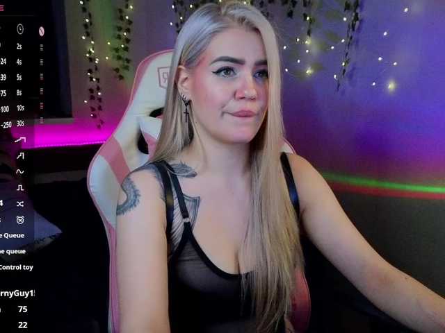 RedVelveten webcam