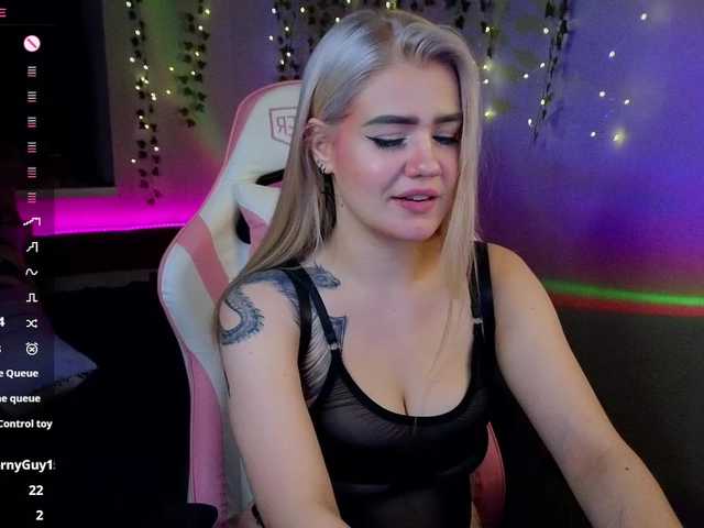 RedVelveten webcam