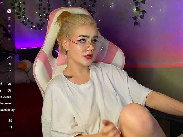 RedVelveten webcam