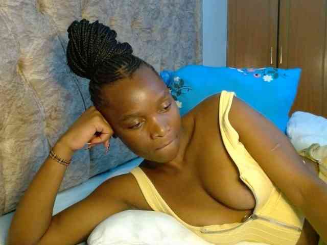 Naughty-Girl17 webcam