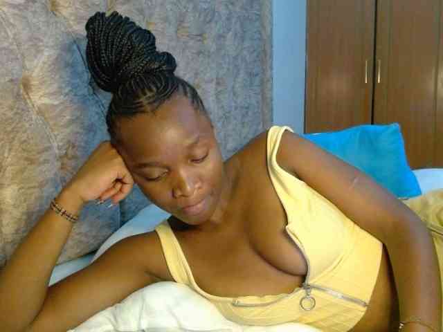 Naughty-Girl17 webcam