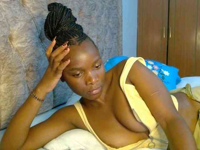 Naughty-Girl17 webcam