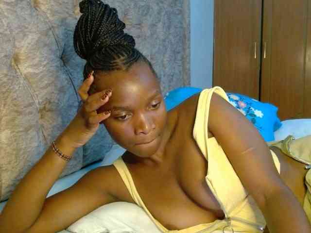 Naughty-Girl17 webcam