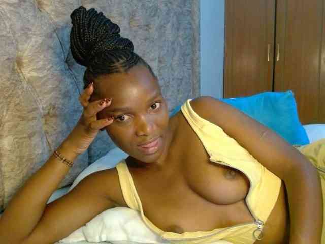 Naughty-Girl17 webcam