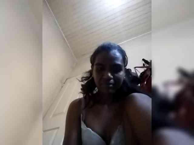 Royblackhot webcam