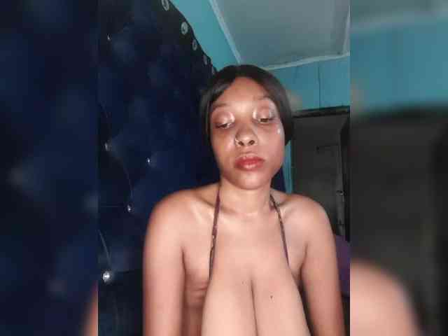 Hennesy-Camila webcam
