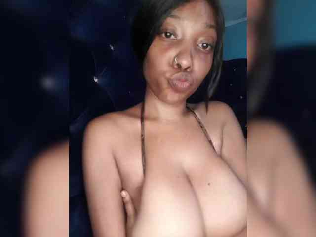 Hennesy-Camila webcam