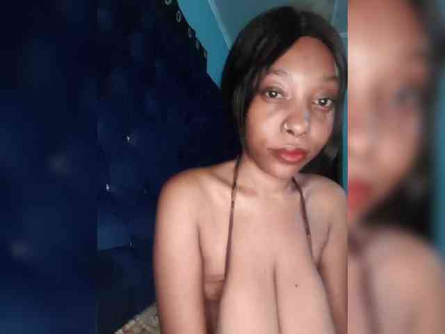 Hennesy-Camila webcam