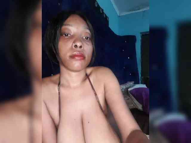Hennesy-Camila webcam
