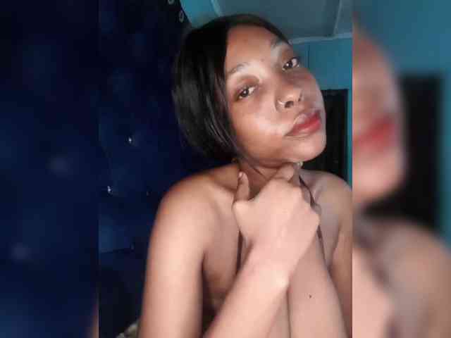 Hennesy-Camila webcam