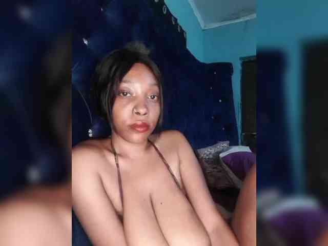 Hennesy-Camila webcam