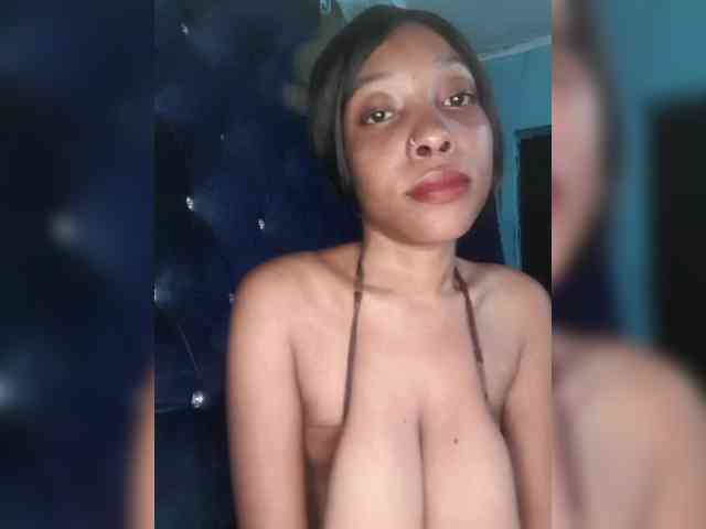 Hennesy-Camila webcam