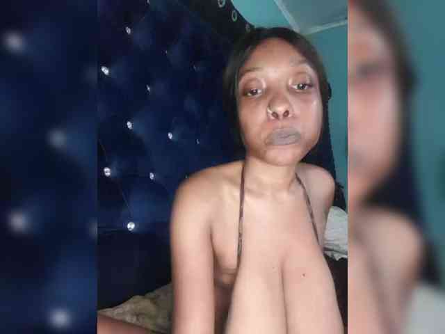 Hennesy-Camila webcam