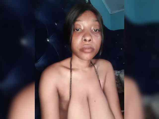 Hennesy-Camila webcam