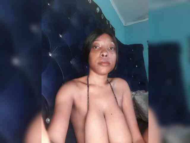 Hennesy-Camila webcam