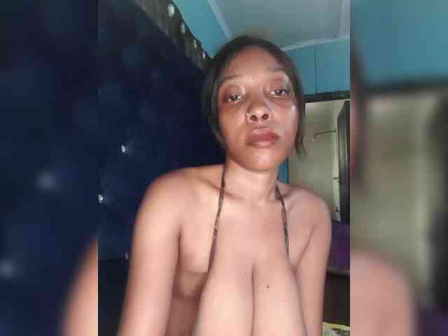 Hennesy-Camila webcam