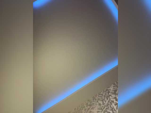 Entrez le videochat erotique avec le
modèle millemimi millemimi