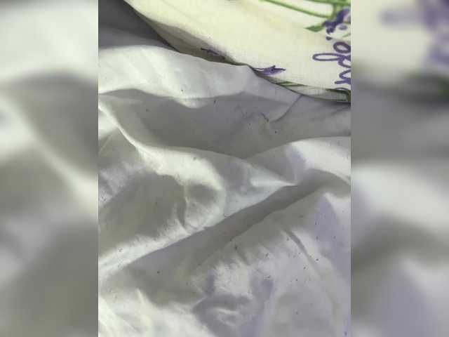 Entrez le videochat erotique avec le
modèle millemimi millemimi