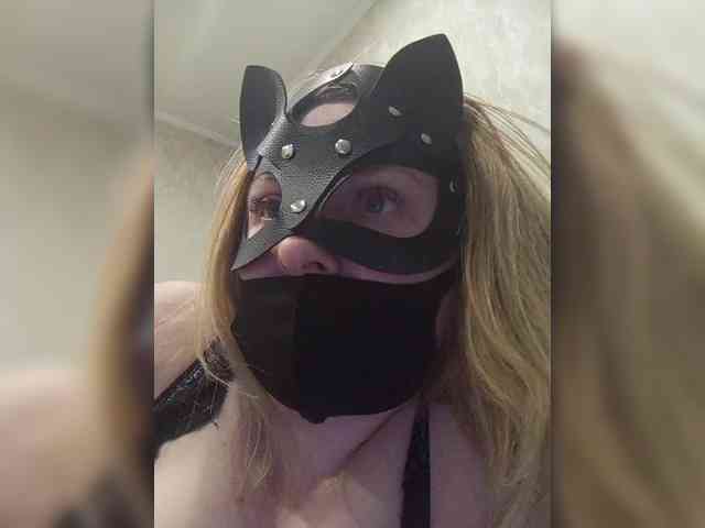 Zina2323 webcam